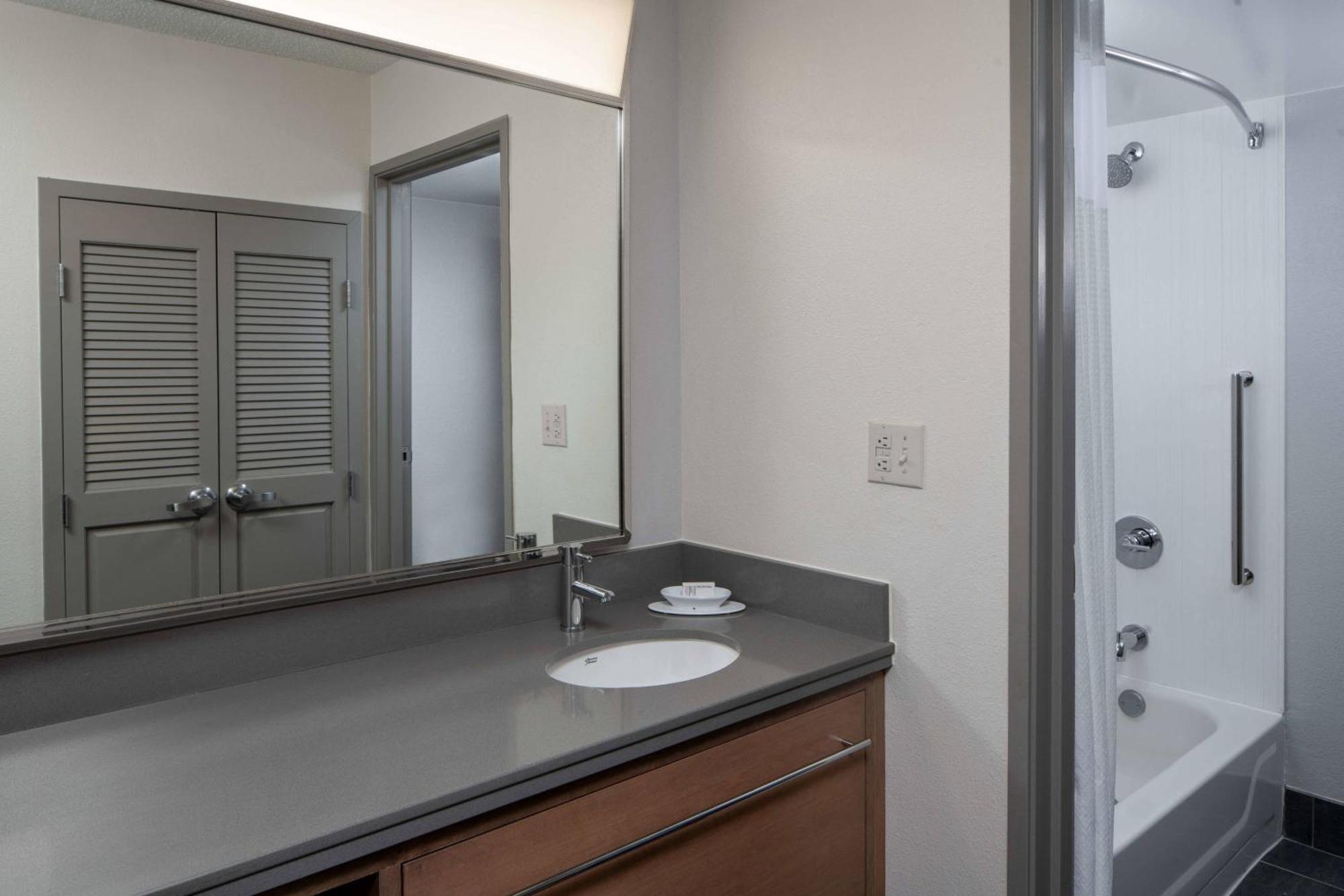 Courtyard By Marriott Covington / Mandeville Exterior foto